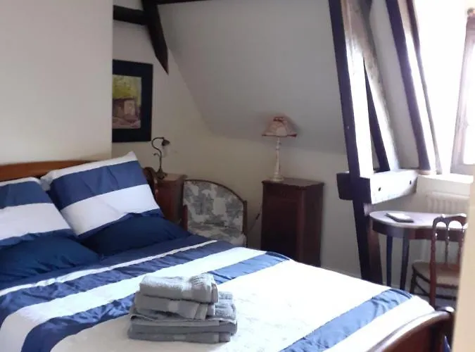 D Hotes Iris Frühstückspension